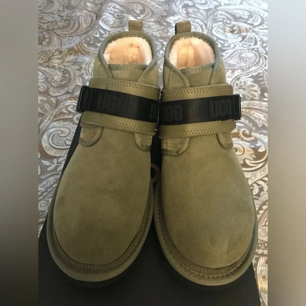 Ugg Neumel Snapback Boots